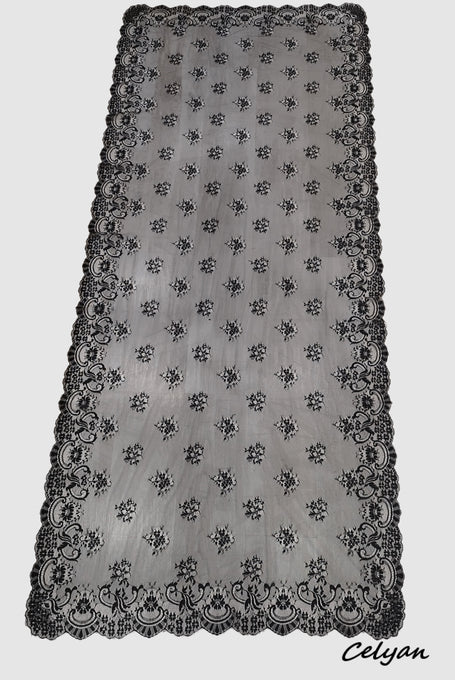 Mantilla Semi-Chantilly V 820-1