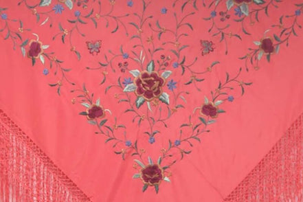Mantón Bordado Máquina Coral