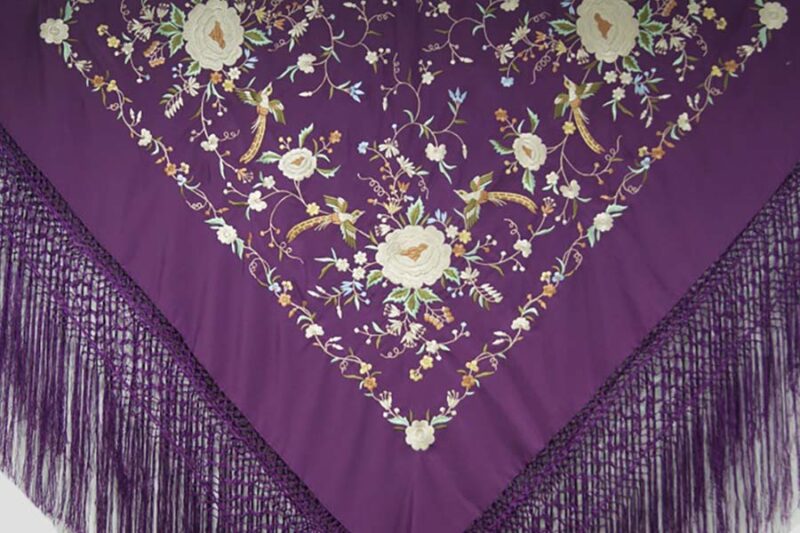 Mantón Bordado Morado Morado