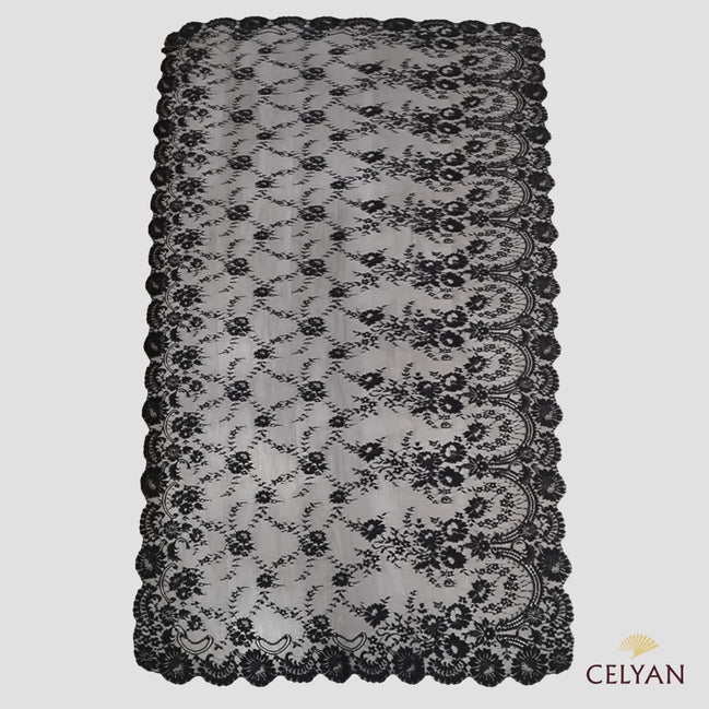 Mantilla Española Semi-Blonda 81 C