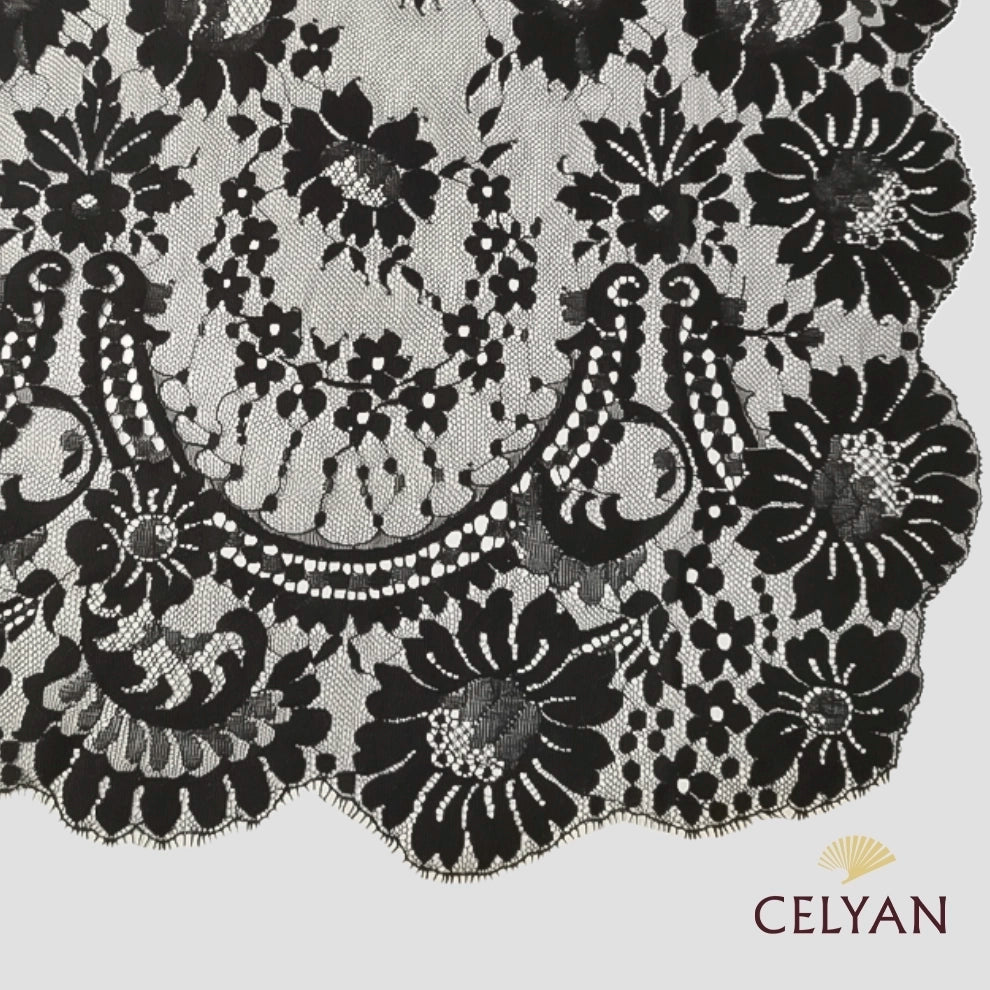 Mantilla Española Semi-Blonda 81 C