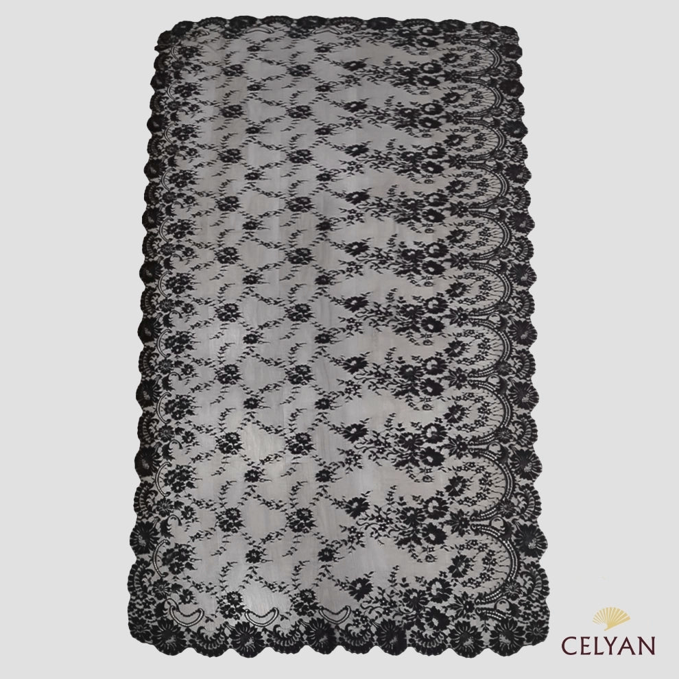 Mantilla Española Semi-Blonda 81 C