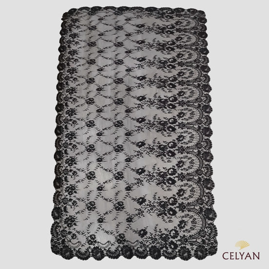 Mantilla Española Semi-Blonda 81 C