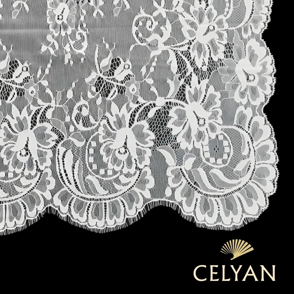 Mantilla Española Semiblonda P 96