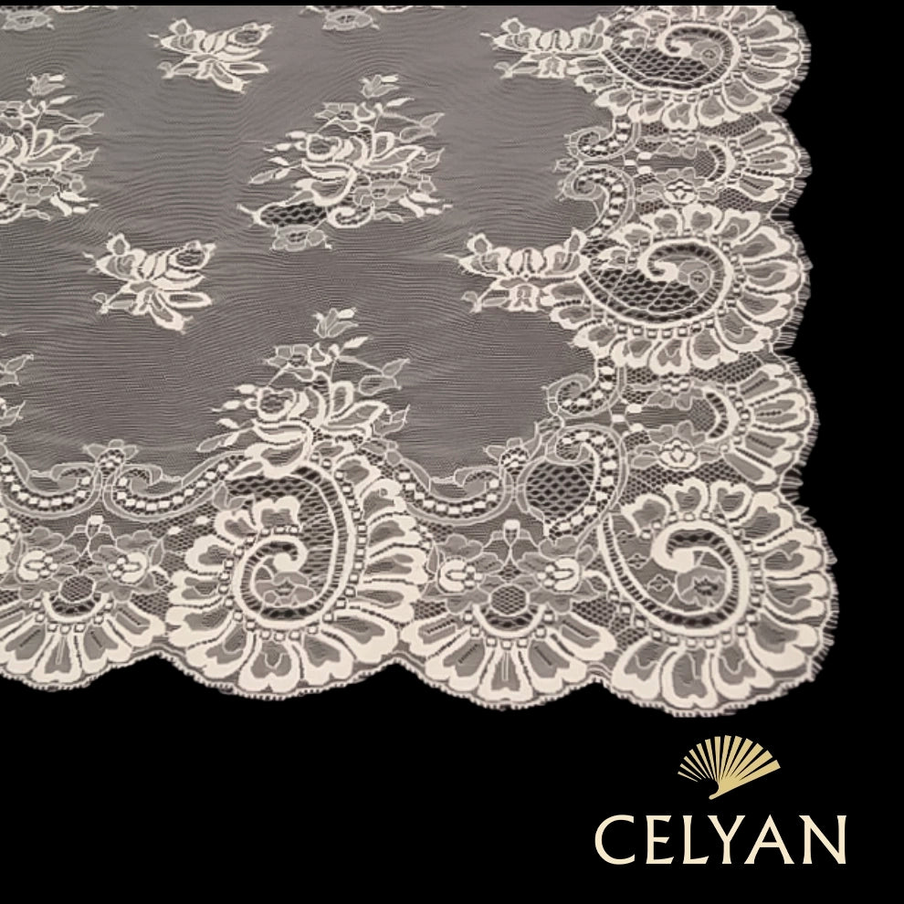 Mantilla Semi-Chantilly P 64