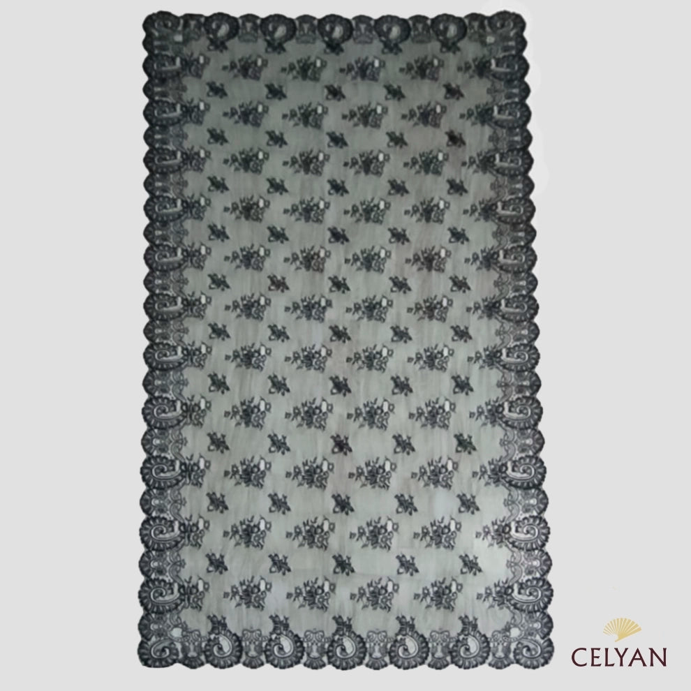 Mantilla Semi-Chantilly P 64