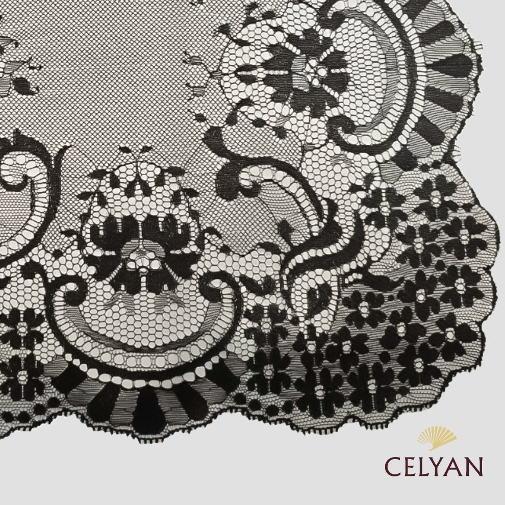 Mantilla Semi-Chantilly V 820