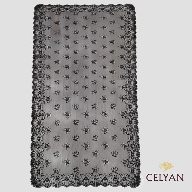 Mantilla Semi-Chantilly V 820