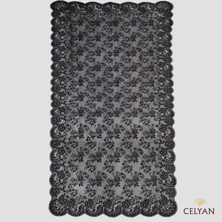 Mantilla Blonda P 444