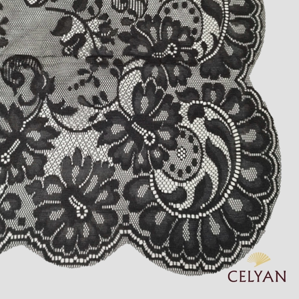 Mantilla Blonda P 444