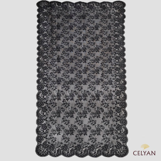 Mantilla Blonda P 444