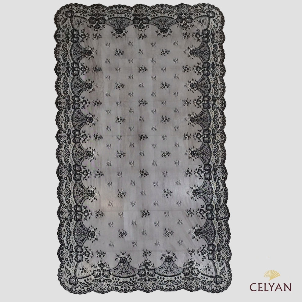 Mantilla Chantilly P 17