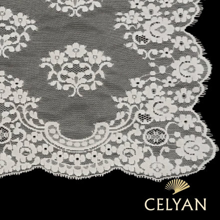 Mantilla Española Flores P 555