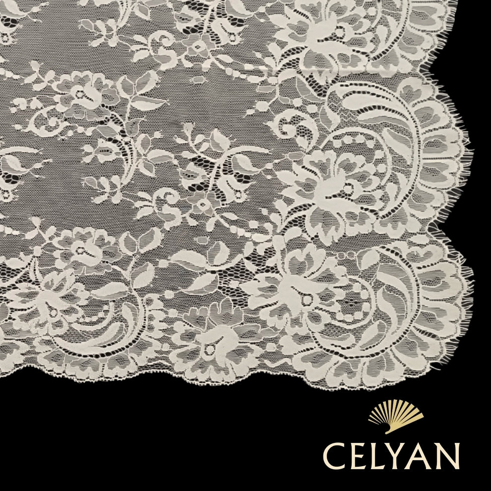 Mantilla Española Semiblonda P 96