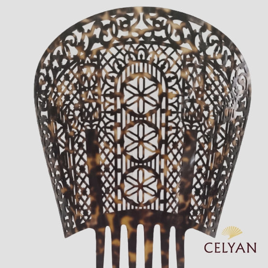 Peina Mantilla Concha P 348 1