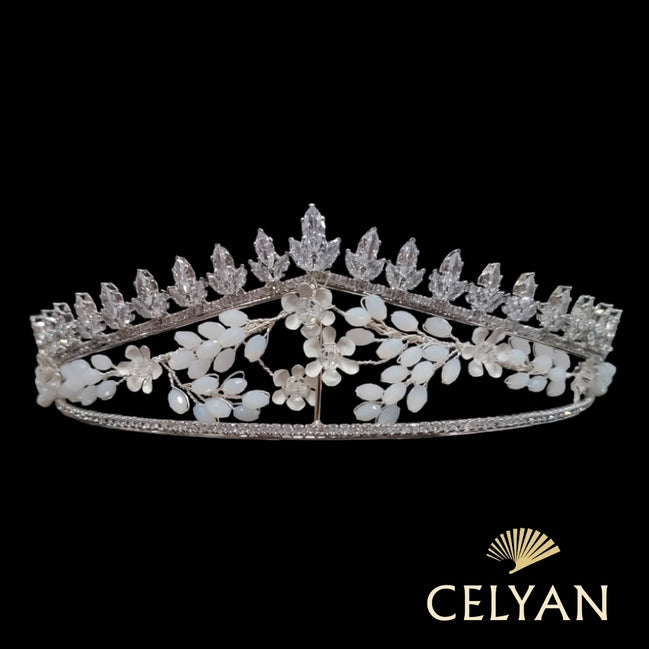 Tiara Novia Julia J 940
