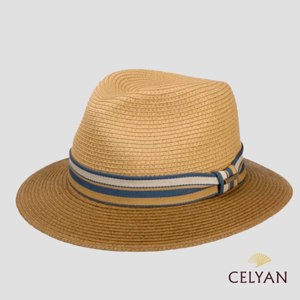 Traveller Toyo Stetson