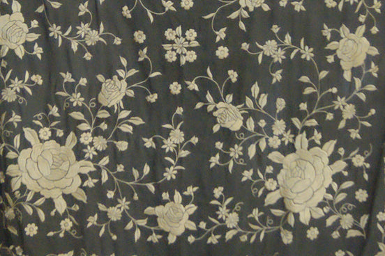 Mantón Bordado Máquina Kaki